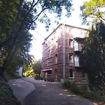 Ferienhaus Le Domaine Des Roches, Auberge Collective