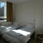 Le Domaine Des Roches, Auberge Collective