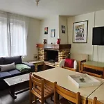 Le Domaine Des Roches, Auberge Collective