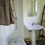 Ferienhaus Le Domaine Des Roches, Auberge Collective