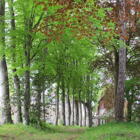 Le Domaine Des Roches, Auberge Collective Holiday home