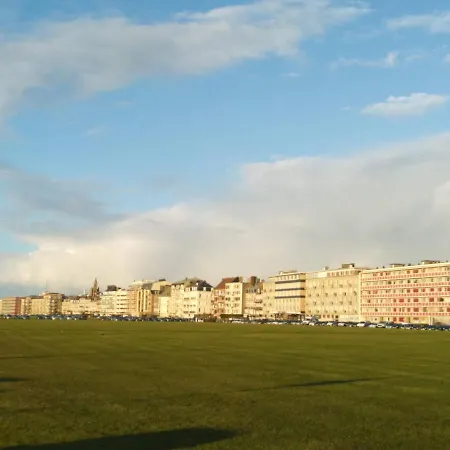 Tatil Evi Le Domaine Des Roches, Auberge Collective