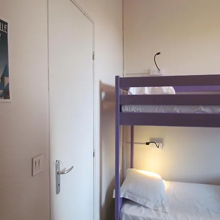 Le Domaine Des Roches, Auberge Collective Feriehus