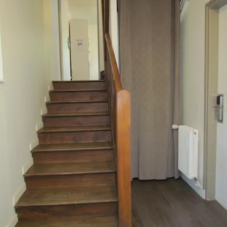 Le Domaine Des Roches, Auberge Collective Feriehus *