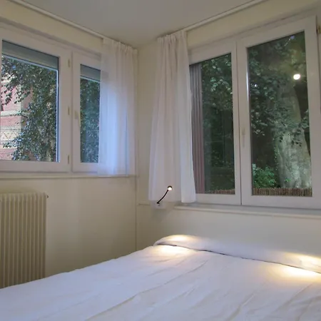 Le Domaine Des Roches, Auberge Collective