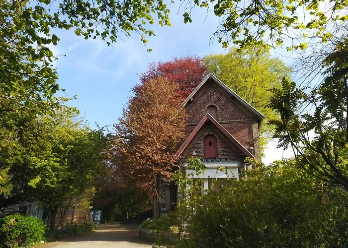 Le Domaine Des Roches, Auberge Collective *