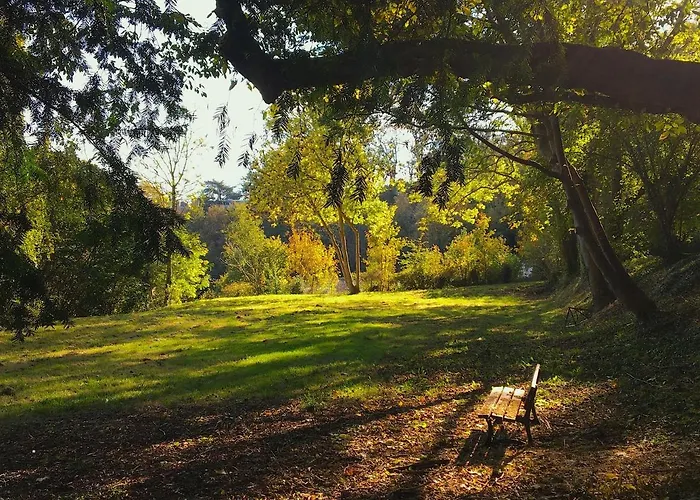 Le Domaine Des Roches, Auberge Collective Dieppe