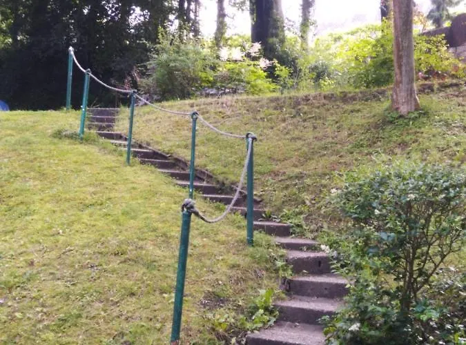 Le Domaine Des Roches, Auberge Collective Hébergement de vacances *