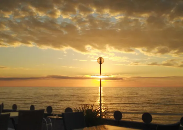 Le Domaine Des Roches, Auberge Collective *