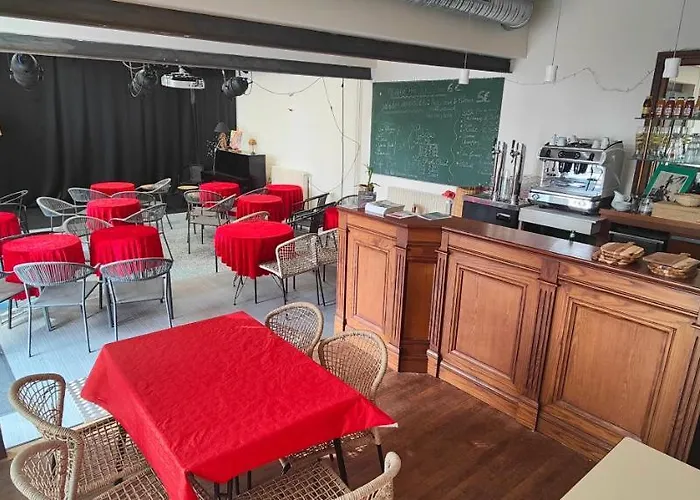 Le Domaine Des Roches, Auberge Collective * Dieppe