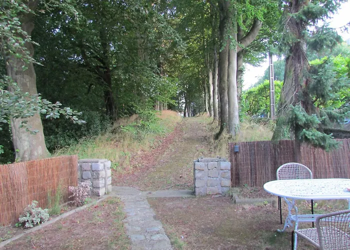 Le Domaine Des Roches, Auberge Collective Hébergement de vacances