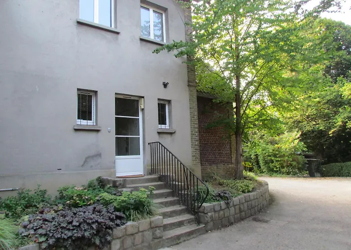 Hébergement de vacances Le Domaine Des Roches, Auberge Collective *